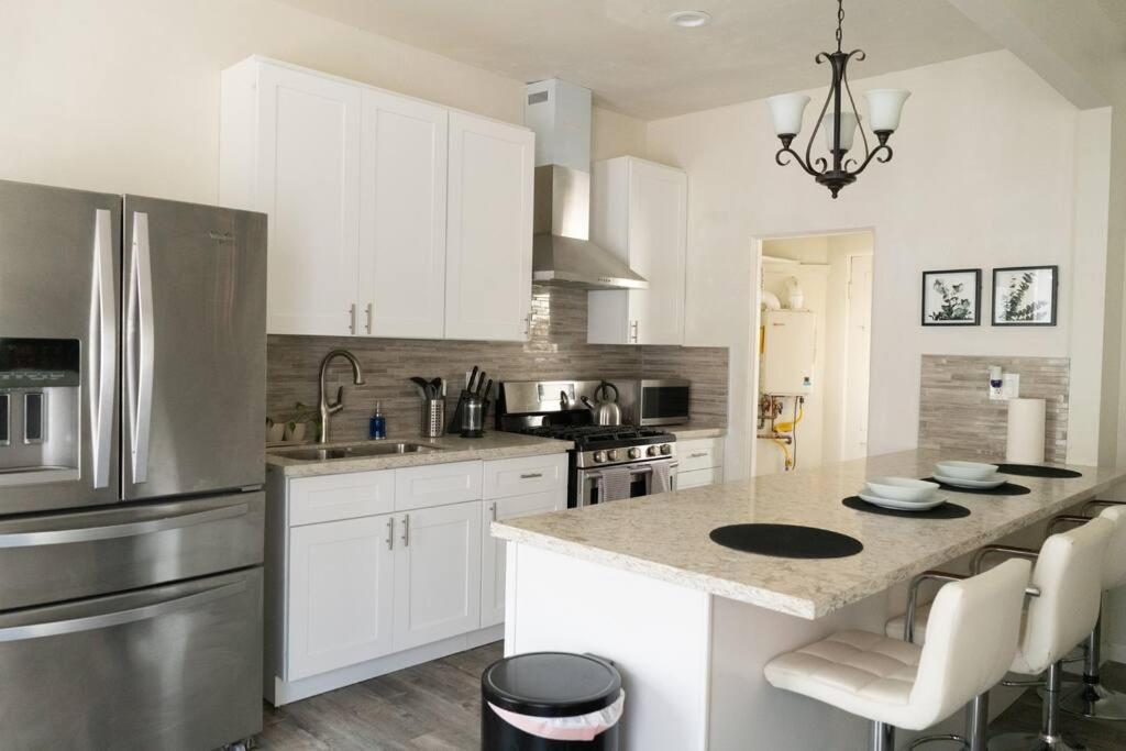 Spacious 2-Bedroom Unit In Hollywood Los Angeles Exteriér fotografie