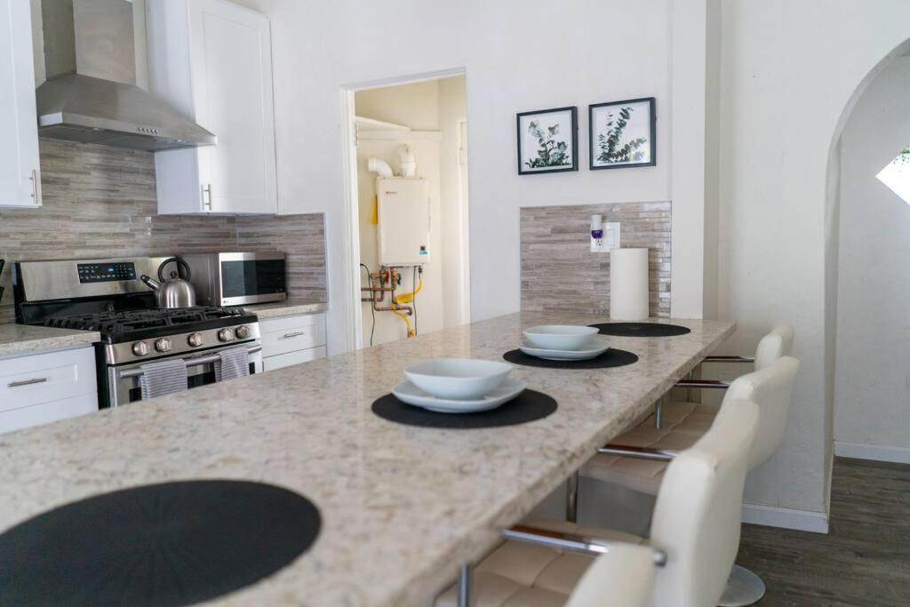 Spacious 2-Bedroom Unit In Hollywood Los Angeles Exteriér fotografie